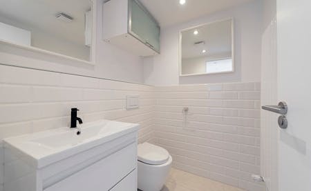 Textile House, 1 Cline Road, London, Office To Let - Bathroom