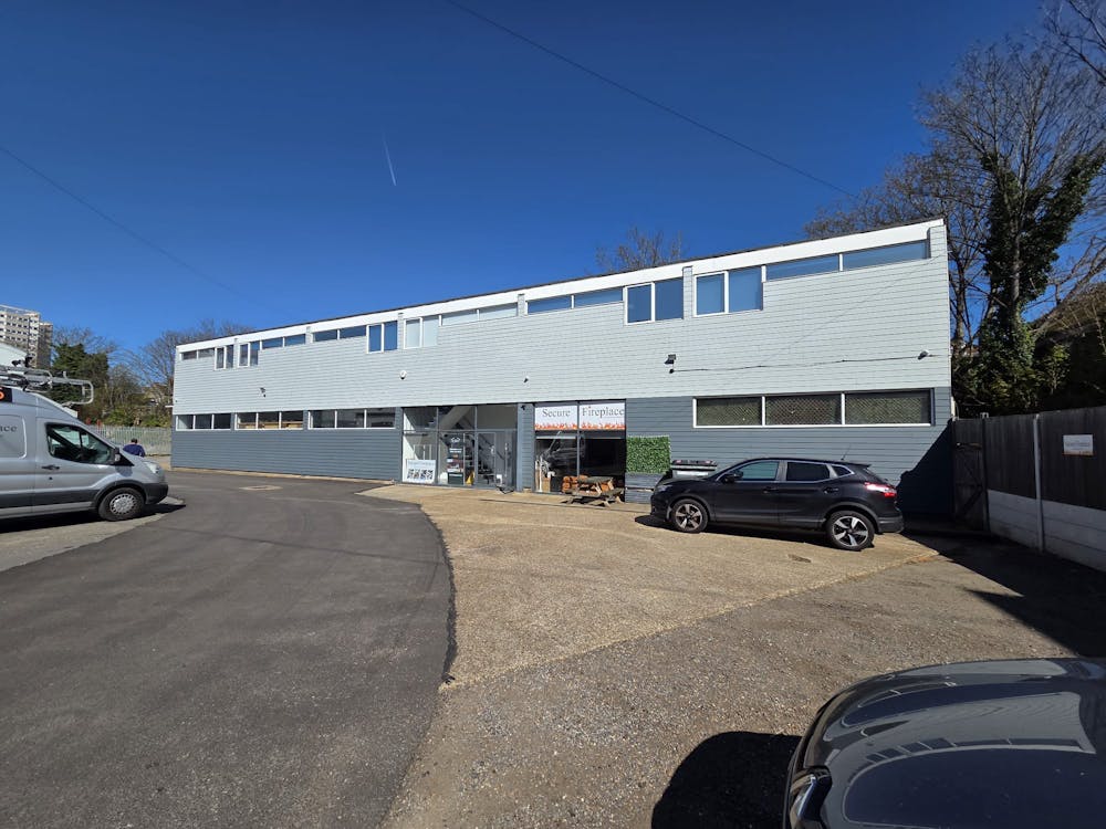 Unit 8B, 327 Southchurch Road - WhatsApp Image 2026-04-07 at 12.00.28.jpeg