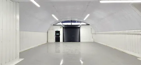 Arch 85 & Arch 86, Cable Street, Shadwell, London, Industrial To Let - 20260706_175045 - Edited.jpg