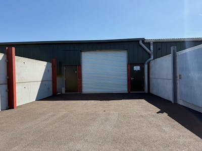 Unit 1E Manor Farm Barns, Southampton, Industrial / Open Storage / Warehouse To Let - April 2026 Unit 1e D.jpg