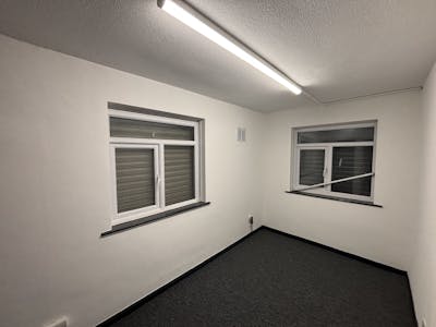 Unit 19, Llandough Trading Estate, Cardiff, Industrial To Let - IMG_6445.jpeg