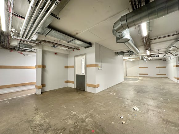 11a Bancroft, Hitchin, Retail To Let - storage 1