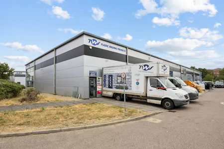 Unit 17, Aylesbury, Industrial / Trade Counter For Sale - 112514_17 Anglo Business Park(22).jpg