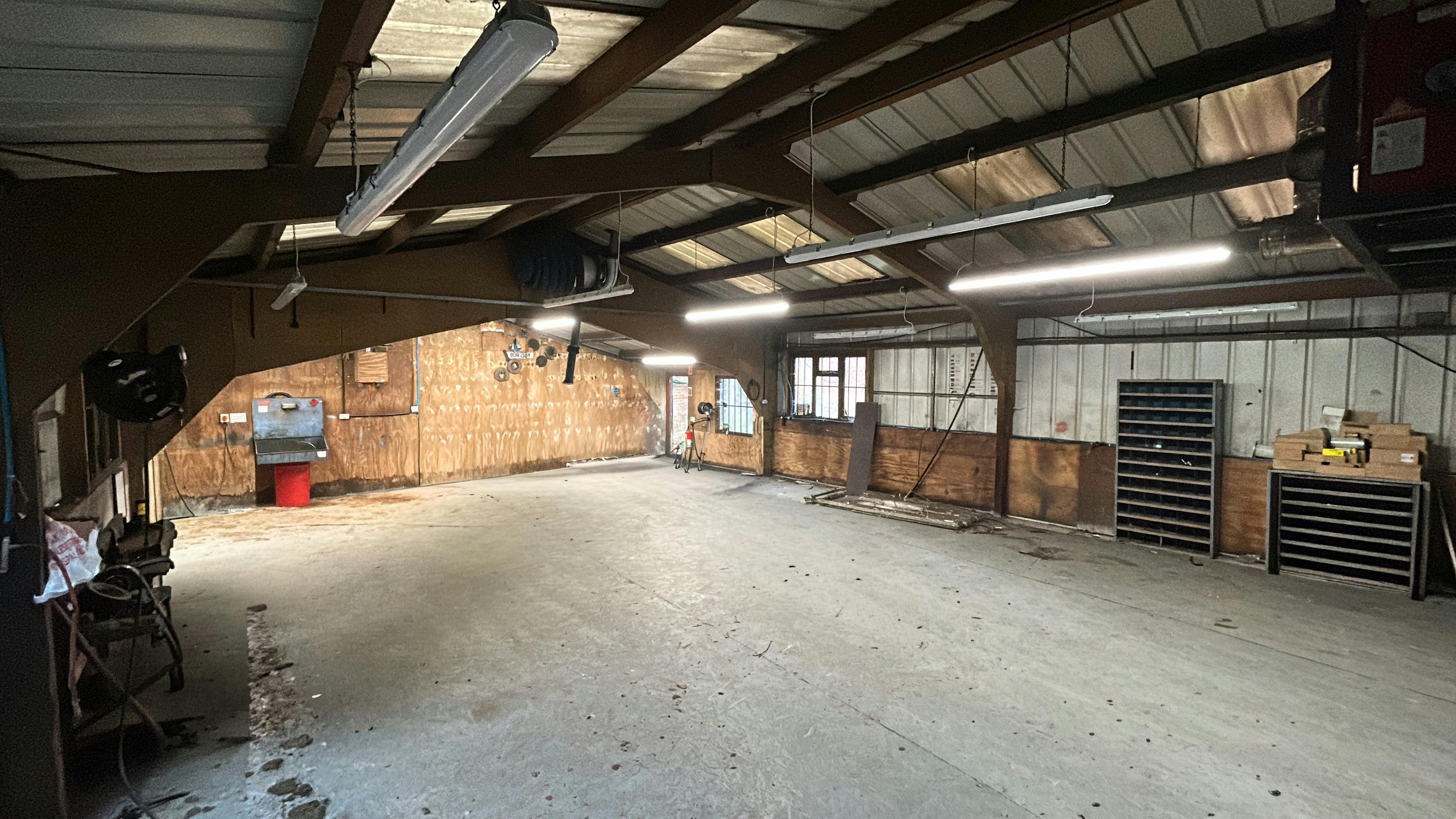 Unit 1 Burleys Corner, South Holmwood, Industrial To Let - 26E93F2D-F834-4900-8E9B-90CAEECC5D02.jpeg