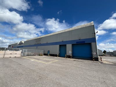 Unit D&E St. Catherines Park, Cardiff, Industrial To Let - IMG_8774.jpeg
