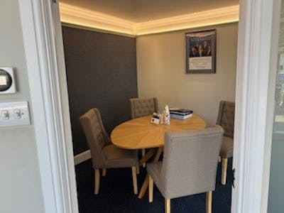 5 High Street, Datchet, Retail To Let - Meeting room.jpg