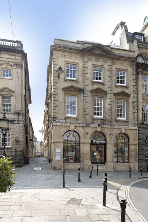 48 Corn Street, Bristol, Office To Let - 48 Corn Street external small St.jpg