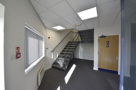 Unit 4B, Mount Pleasant Business Centre, Oldham, Industrial/Logistics To Let - 0tB5ysMQ.jpeg