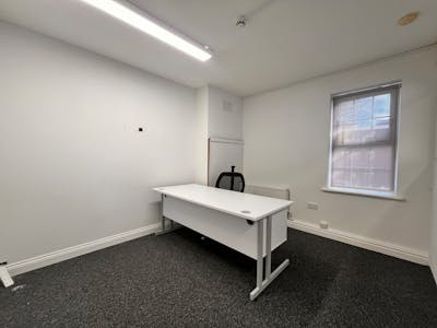 21, Hornbeam Square South, Harrogate, Office To Let - image00033.jpeg