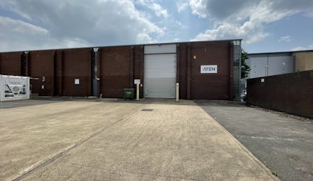466 Malton Avenue, Slough, Industrial / Warehouse To Let - 466 Malton Avenue 2.jpg