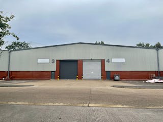 Unit 3 & 4  Airlinks Industrial Estate, Heston, Heathrow To Let - 3  4 Airlinks  Main.jpg