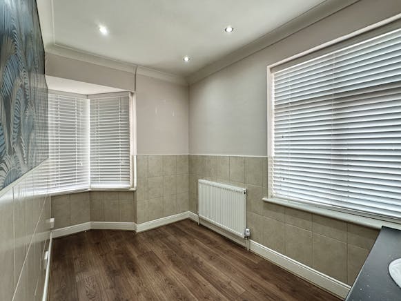 93 Stockingstone Road, Luton, Other / Retail For Sale - IMG_1483.JPG