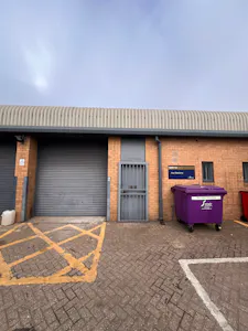 13 Artesian Industrial Estate, Stonebridge, Industrial To Let - IMG_5976.jpeg