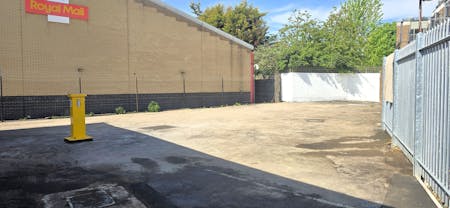 4 Joseph Ray Road, London, Industrial To Let - 20260502_144259 - Edited.jpg