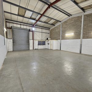 Unit 3, Lexden Lodge Industrial Estate, Crowborough Hill, Crowborough, Industrial To Let - 20251031_165542_resized.jpg