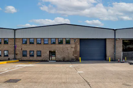 Unit 7 Lakeside Industrial Estate, Colnbrook, Industrial/Logistics / Industrial / Warehouse To Let - AWP_2122_edit.jpg