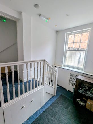 34 High Street, Great Missenden, Retail To Let - pic 3.jpg