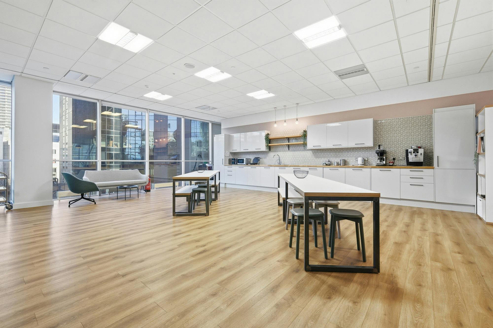 Office in London - photo 3