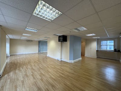 34-35 Eastcastle Street, 4th Floor, London, Office To Let - Image 2.jpeg