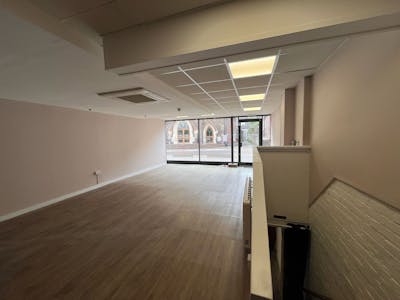 90 High Street, Tring, E (Commercial / Business / Service) / Retail To Let - WhatsApp Image 2026-05-1.jpeg