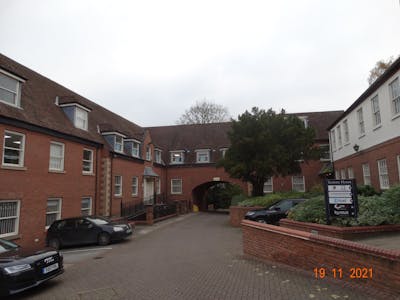 St. Philips Courtyard, Birmingham, Office To Let - DSC04024.JPG