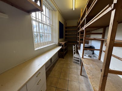 2 Johnsons Courtyard, Sherborne, Retail To Let - IMG_1895.JPG