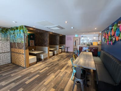 92 High Street, Rickmansworth, Retail Lease Assignment - PXL_20250922_120606658.jpg