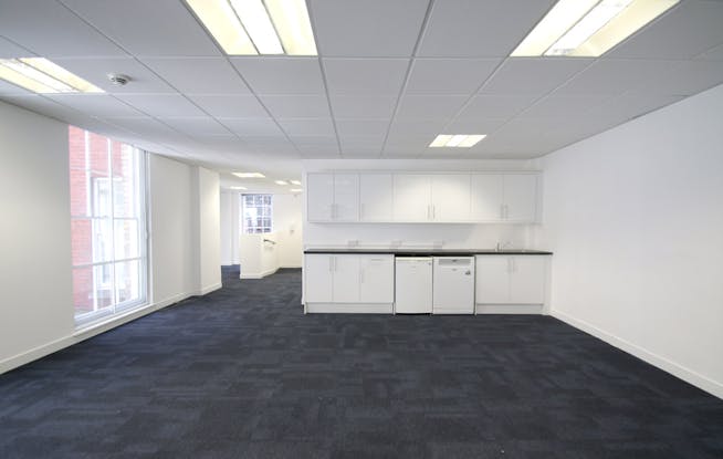 12 Groveland Court, London, Offices To Let - com169210368.jpg