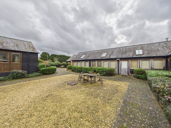 Unit 2, Drayton House Court, Wallingford, Office To Let - CAM05222G0-PR0074-STILL006.jpg