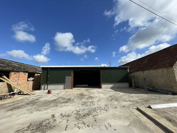 Unit 11 Harlesford Farm, Tetsworth, Industrial To Let - IMG_4781.JPG