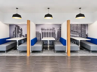 HSBC Tower, Emaar Square, Downtown Dubai, Dubai - United Arab Emirates, Office To Let - image00002.png