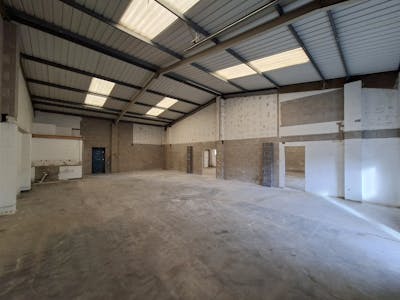 Unit 32-34, Newark, Industrial / Industrial/Logistics / Industrial / Storage / Industrial / Warehouse To Let - 20260330_165557.jpg
