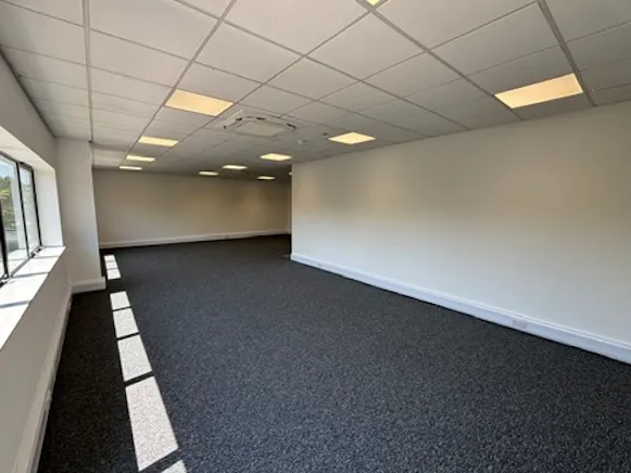 Unit 9, Hatch Industrial Park, Basingstoke, Industrial To Let - Picture12.jpg