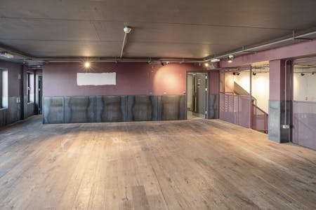 19 Rock Hill, Blackrock, Retail To Let - 1-L1010199.jpg