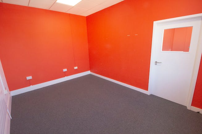 Unit 5 Second Floor, Brook Business Centre, Uxbridge, Office To Let - 3.jpg