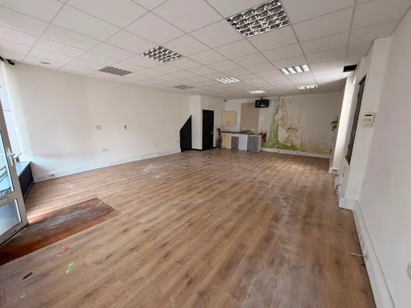 959 London Road, Leigh-on-Sea, Office To Let - WhatsApp Image 2026-07-24 at 10.05.41 (3).jpeg
