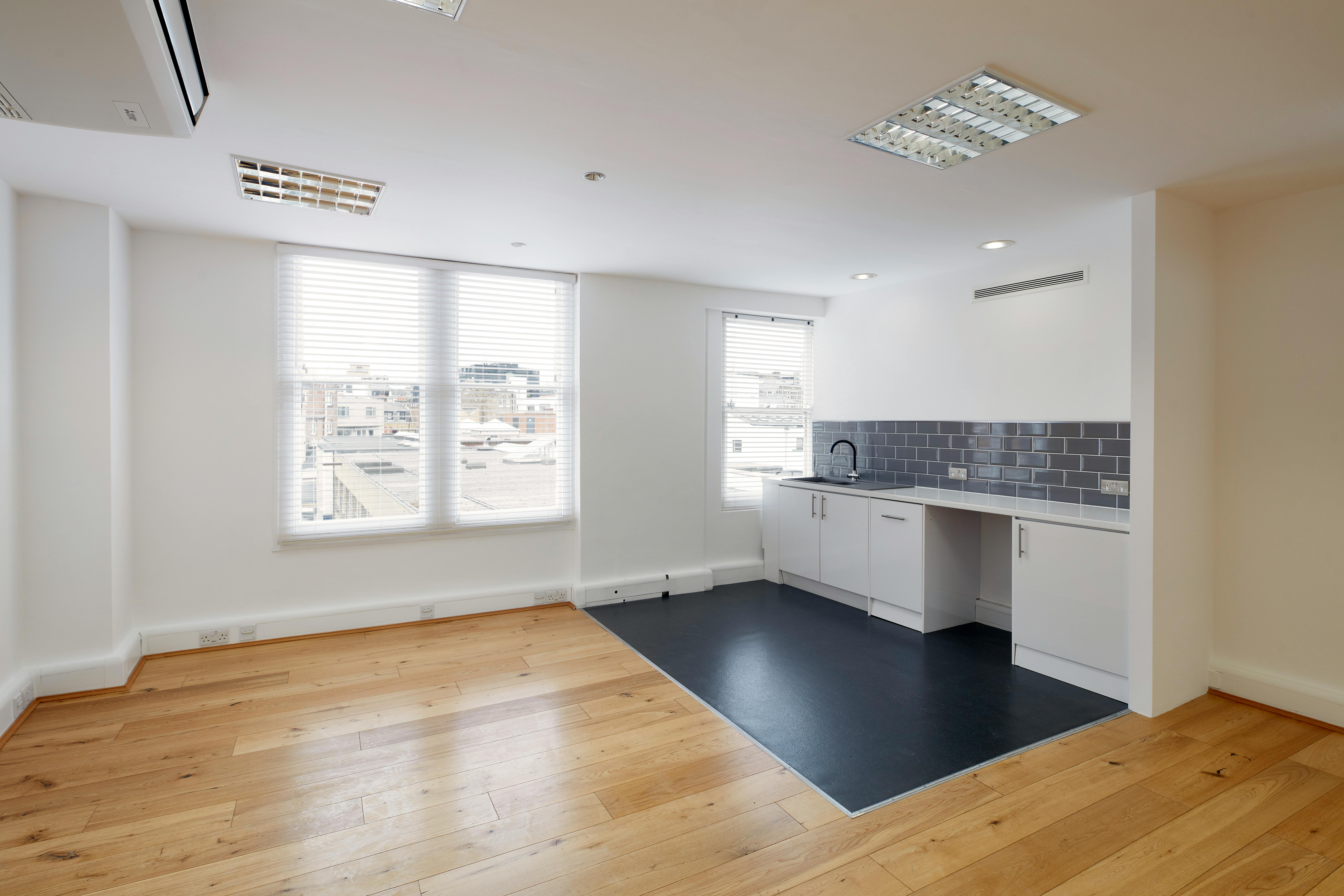 Office in London - photo 4