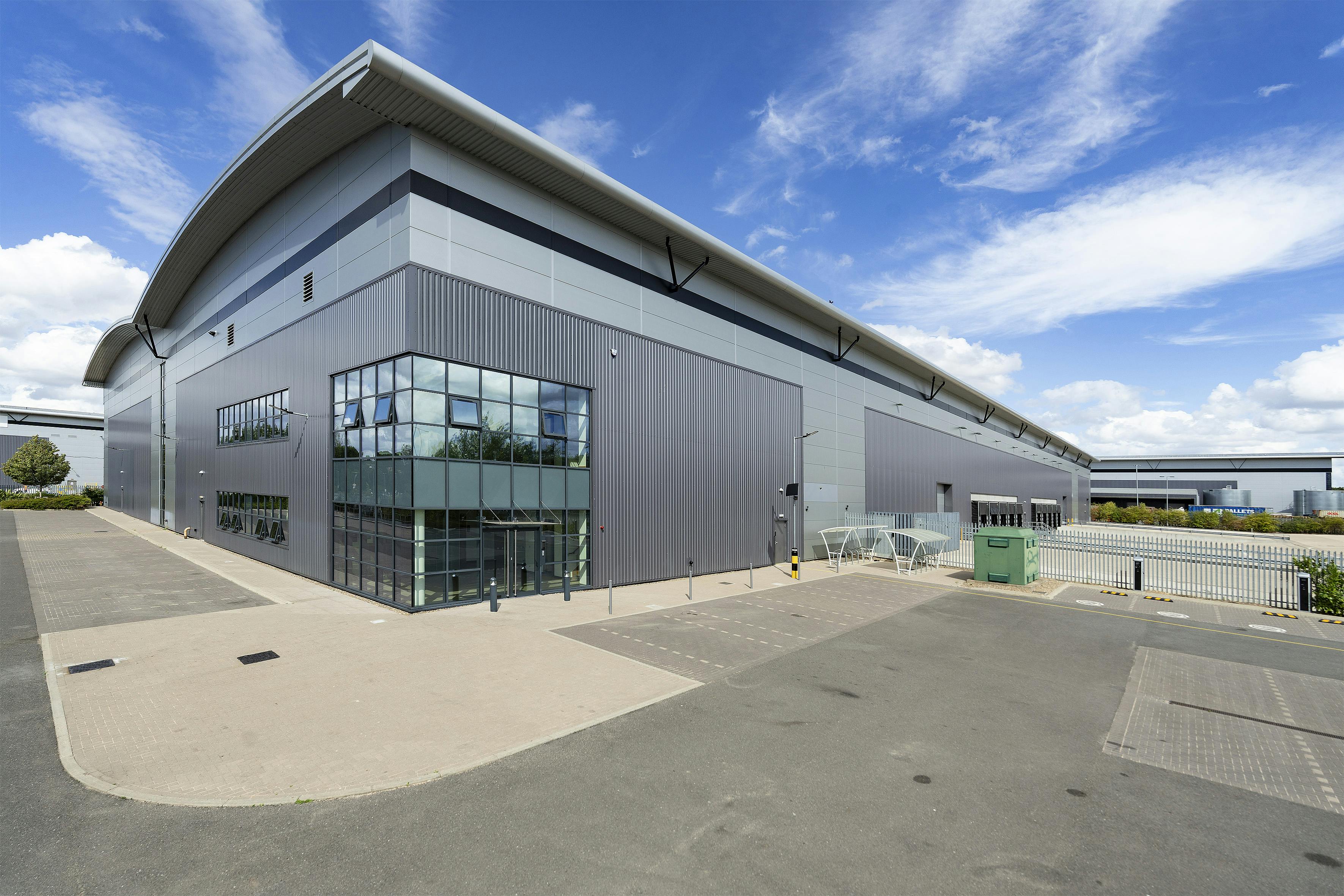 Banbury 112, Banbury Cross, Banbury, Warehouse & Industrial To Let - IWCA270825051.jpg