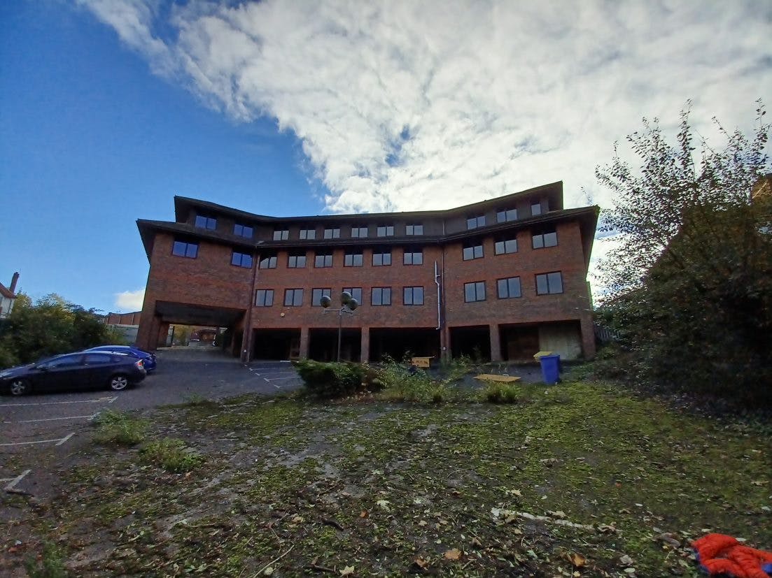 Land in East Grinstead