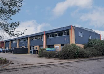 Unit 1 The Circuit Centre, Avro Way, Weybridge, Offices / Warehouse & Industrial For Sale - DSCF8298 copy.jpg