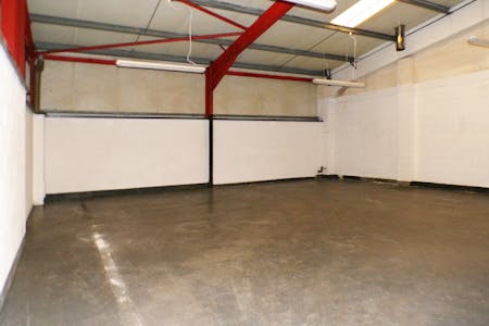 Unit 20, Hirwaun Industrial Estate, Hirwaun, Industrial To Let - Web_gbhirw01_unit_8.jpg