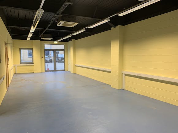 Quebec Wharf, London, Leisure / Offices / Warehouse & Industrial To Let - Typical ground floor store or light industrial floor