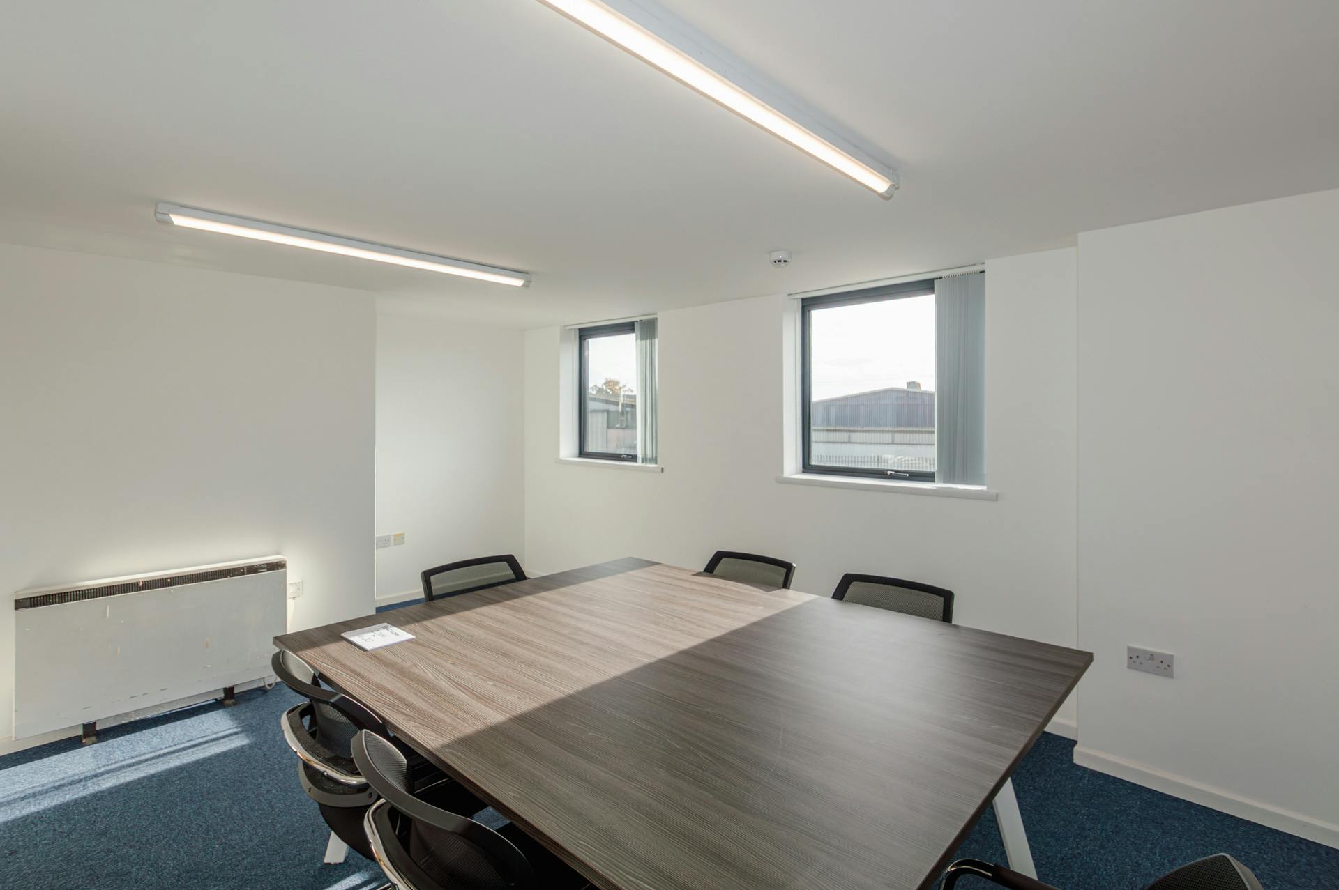 Industrial Unit in Wimborne - photo 4