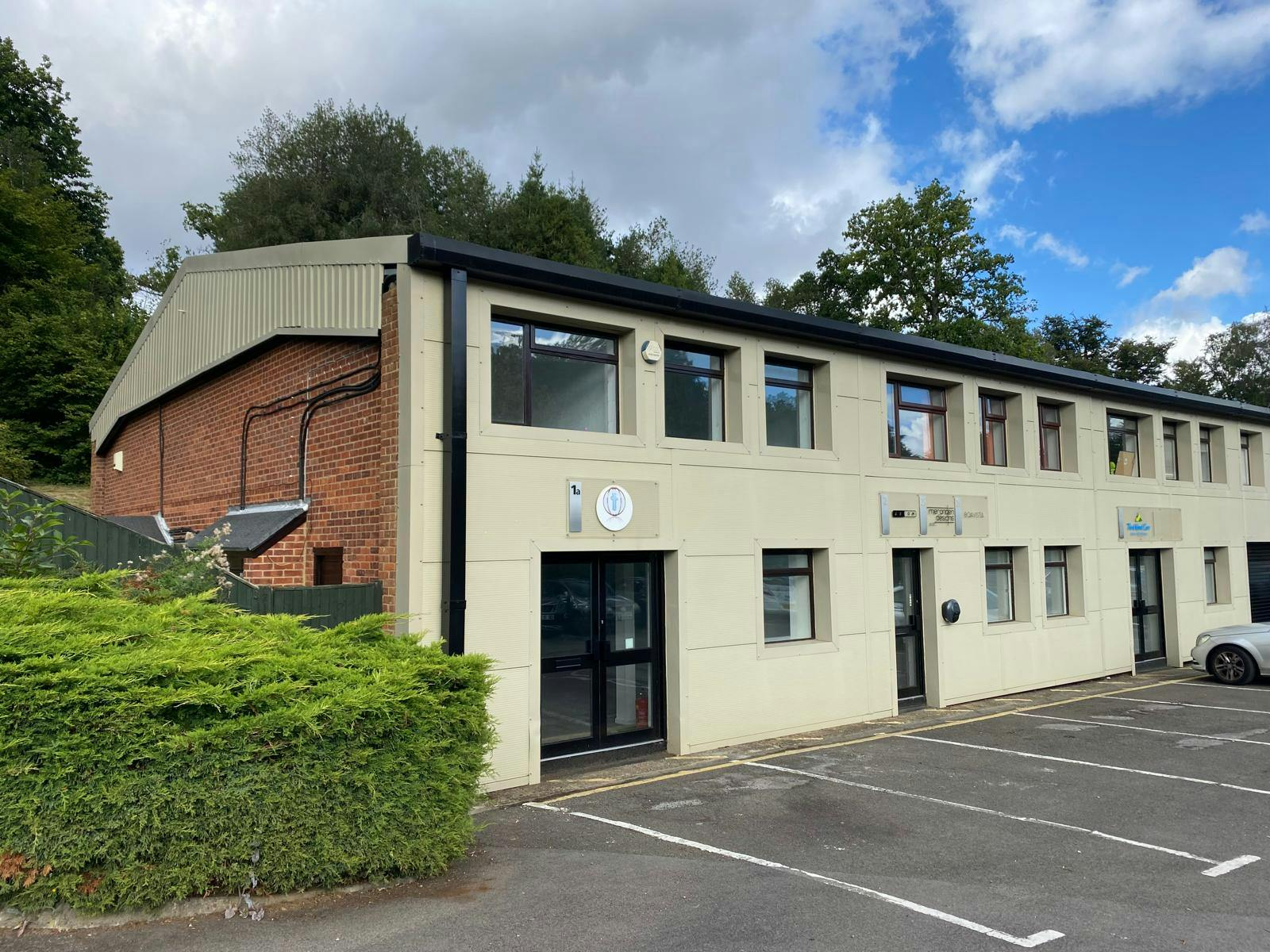1 & 1a Abbey Business Park, Monks Walk, Farnham, Offices To Let - PHOTO20250828114936 11.jpg