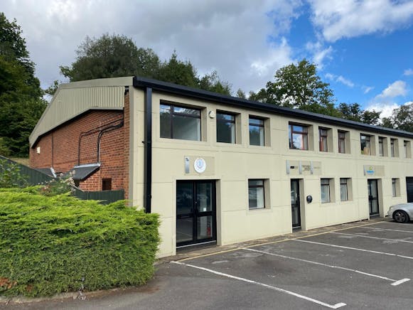 1 & 1a Abbey Business Park, Monks Walk, Farnham, Offices To Let - PHOTO20250828114936 11.jpg