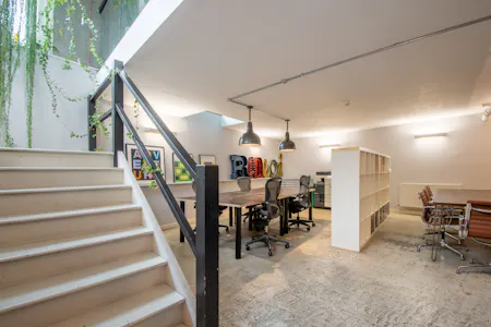 Ground & Lower Ground Floor, 32 Gransden Avenue, London, Office To Let - Gransden Ave 32  7.jpg