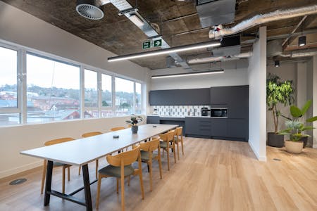 Friary Court, Guildford Surrey, Office To Let - FC_027.jpg