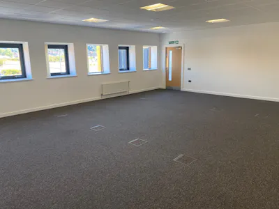 Llewellyn House, Port Talbot, Office To Let - New Internal 2.jpg