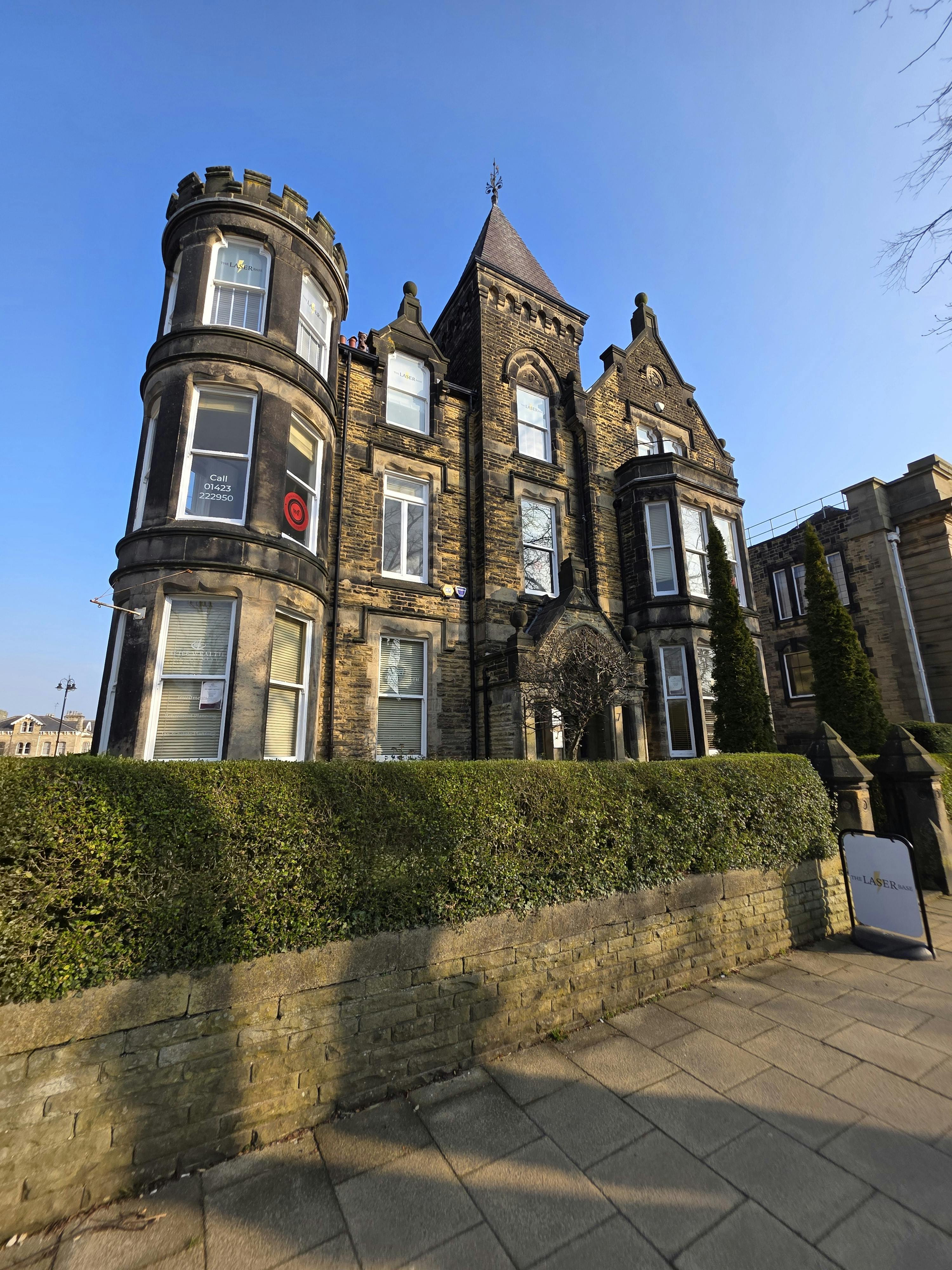 7 Victoria Avenue, Harrogate, Offices To Let - 20260319_083948.jpg