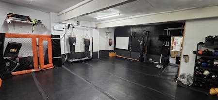 20 Endwell Road, Bexhill-on-Sea, Investment / Leisure / Office / Retail For Sale - 20260113_101452.jpg